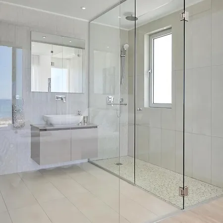 Royal 4 Bedroom Seafront * Айя-Напа